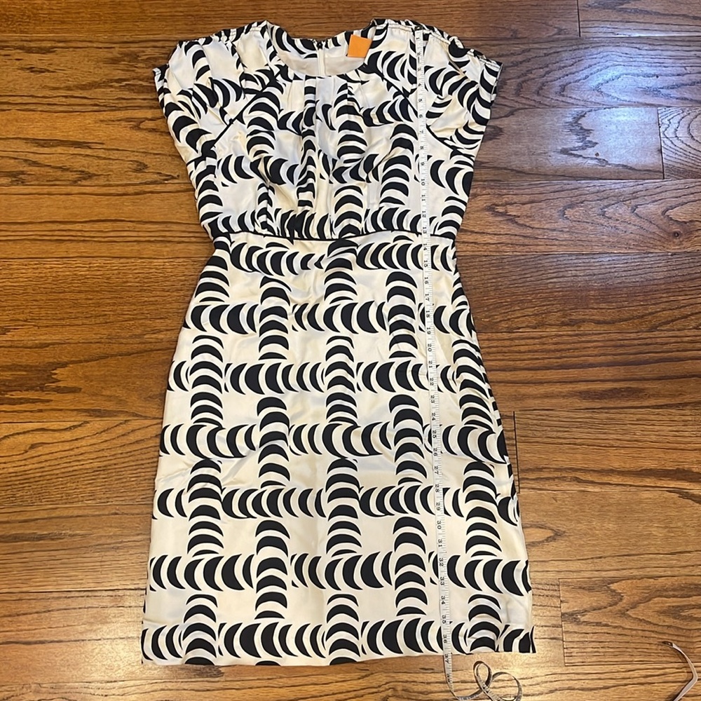 Tory Burch Black and White Silk Dress, size 4 - Picture 13 of 15